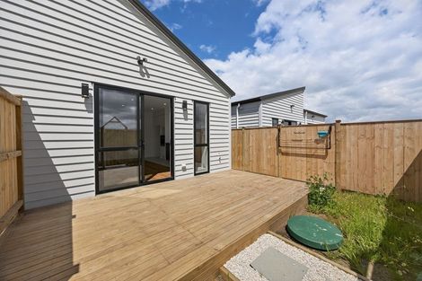 Photo of property in 12 Kaapehu Street, Karaka, 2578