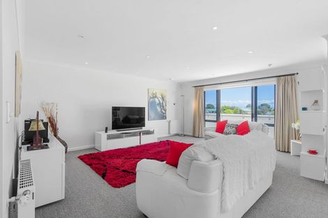 Photo of property in 79 Arrowsmith Avenue, Waipahihi, Taupo, 3330