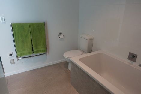 Photo of property in 39 Peacock Street, Christchurch Central, Christchurch, 8013