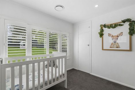 Photo of property in 2/232 East Coast Road, Forrest Hill, Auckland, 0620