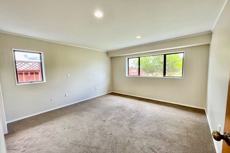 Photo of property in 2/1345 Dominion Extension, Mount Roskill, Auckland, 1041
