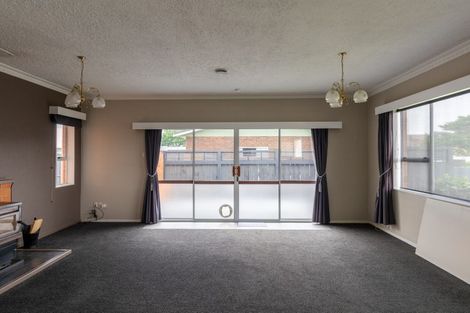 Photo of property in 35 Waterford Drive, Winton, 9720