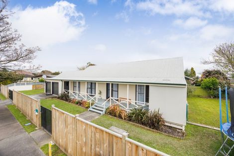Photo of property in 2 Escort Grove, Awapuni, Palmerston North, 4412