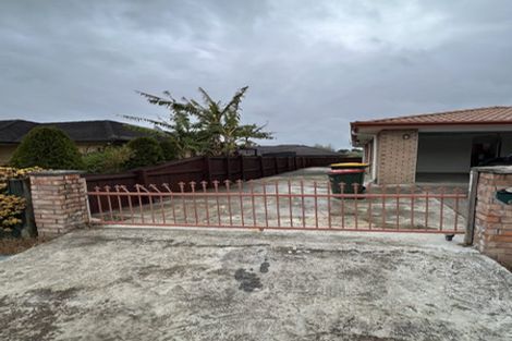 Photo of property in 67 Glenveagh Park Drive, Weymouth, Auckland, 2103