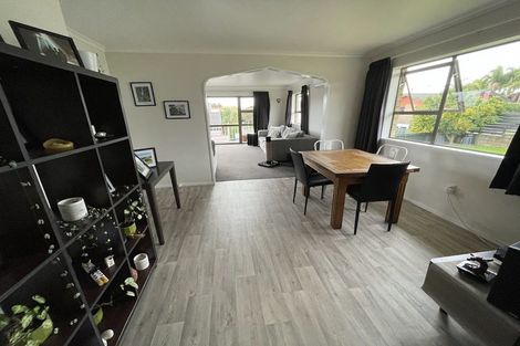 Photo of property in 34 Gilbass Avenue, Hamilton Lake, Hamilton, 3204