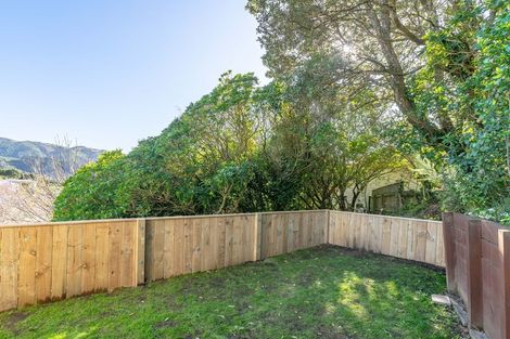 Photo of property in 19f Mahoe Street, Tawa, Wellington, 5028
