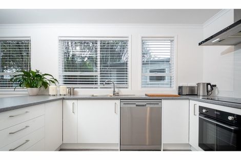 Photo of property in 2/144a Mcleod Road, Te Atatu South, Auckland, 0610