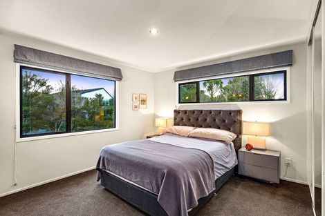 Photo of property in 1/22 Dawnhaven Drive, Te Atatu Peninsula, Auckland, 0610