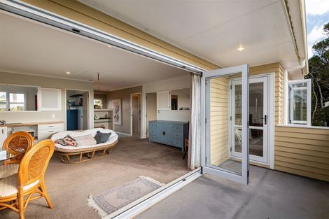 Photo of property in 113 Carlisle Road, Torbay, Auckland, 0632