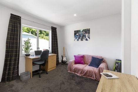 Photo of property in 2/14c Glenmore Street, Thorndon, Wellington, 6011