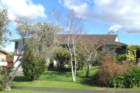 Photo of property in 6 Golders Place, Howick, Auckland, 2014