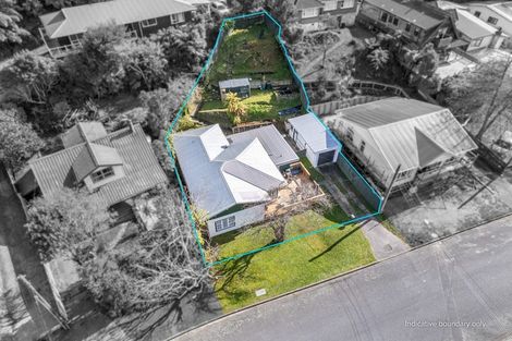 Photo of property in 20 Jocelyn Crescent, Pinehaven, Upper Hutt, 5019