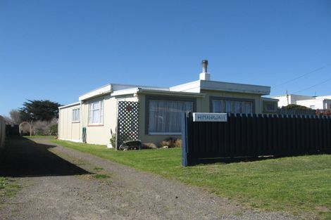 Photo of property in 17 Raukawa Street, Himatangi Beach, Foxton, 4891