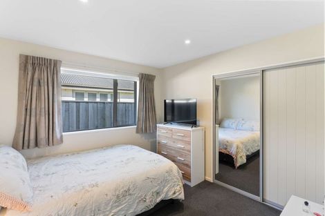 Photo of property in 7 Seaward Street, Pegasus, 7612