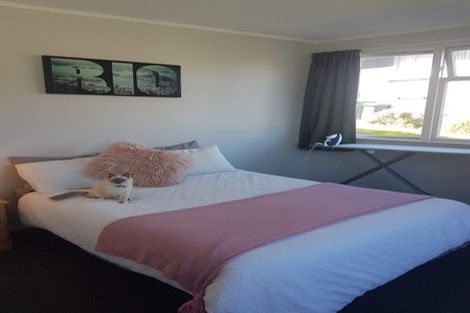Photo of property in 18 Owhiti Street, Titahi Bay, Porirua, 5022