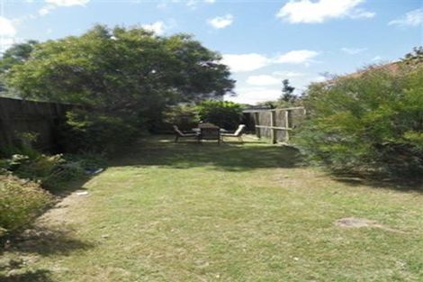 Photo of property in 8 Puriri Street, Eastbourne, Lower Hutt, 5013