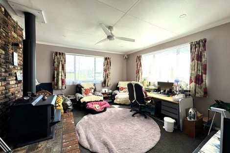 Photo of property in 17 Bridport Street, Kaitangata, 9210