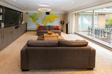 Photo of property in 77 Glenross Street, Glenross, Dunedin, 9011