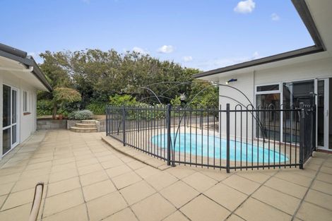 Photo of property in 9 Maniapoto Grove, Waipahihi, Taupo, 3330