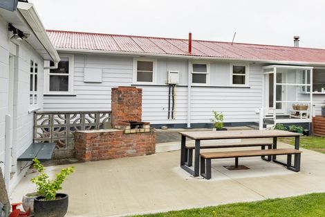 Photo of property in 6 Burns Grove, Trentham, Upper Hutt, 5018