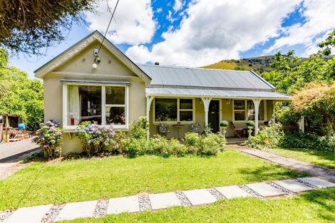 Photo of property in 4511 Christchurch Akaroa Road, Little River, 7591