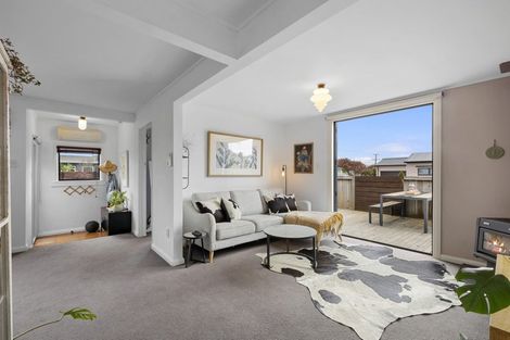 Photo of property in 51 Upjohn Street, Brooklands, New Plymouth, 4310