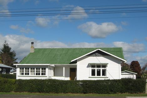 Photo of property in 12 Francis Drake Street, Waipukurau, 4200