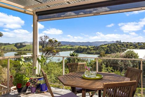 Photo of property in 5 Kanuka Road, Sandspit, Warkworth, 0982