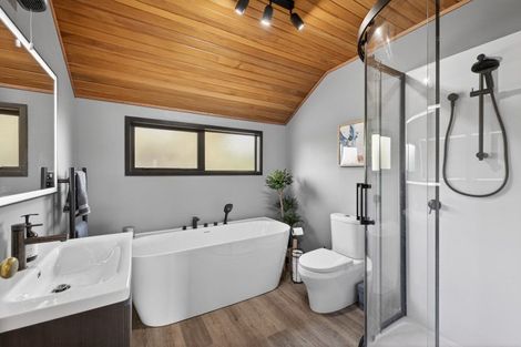 Photo of property in 11 Emerson Crescent, Diamond Harbour,  8971