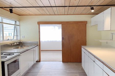 Photo of property in 85 Walworth Avenue, Pakuranga Heights, Auckland, 2010