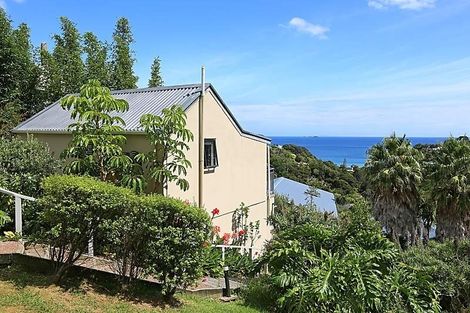 Photo of property in Z/4 Bay Road, Palm Beach, Waiheke Island, 1081