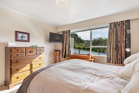 Photo of property in 2/57 Sunbrae Drive, Silverstream, Upper Hutt, 5019