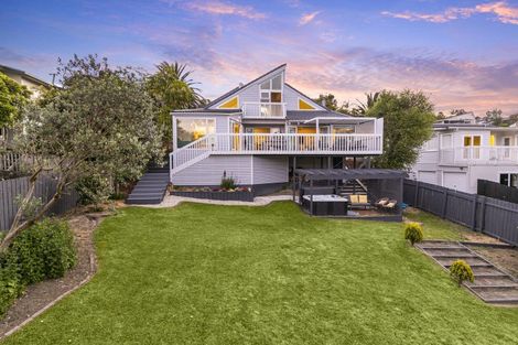 Photo of property in 21 Hebron Road, Waiake, Auckland, 0630