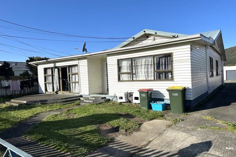 Photo of property in 160 Randwick Road, Moera, Lower Hutt, 5010
