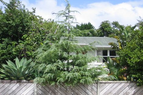 Photo of property in 34 Melba Street, Beach Haven, Auckland, 0626