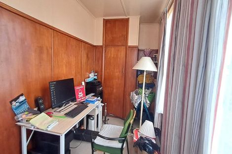 Photo of property in 162 Queen Street, Westport, 7825