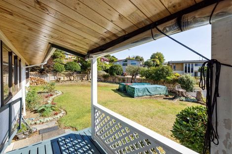 Photo of property in 15 Esmae Place, Dinsdale, Hamilton, 3204