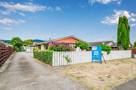 Photo of property in 100 Hillcrest Road, Raumati Beach, Paraparaumu, 5032