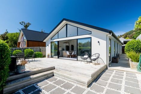 Photo of property in 8 Boundary Road, Kinmont Park, Mosgiel, 9024