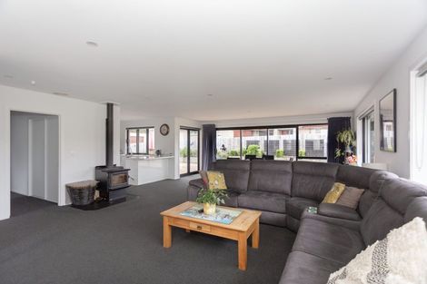 Photo of property in 12a Sussex Street, Weston, Oamaru, 9401