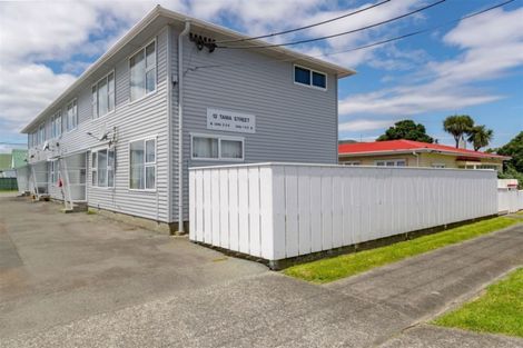 Photo of property in 3/12 Tama Street, Alicetown, Lower Hutt, 5010