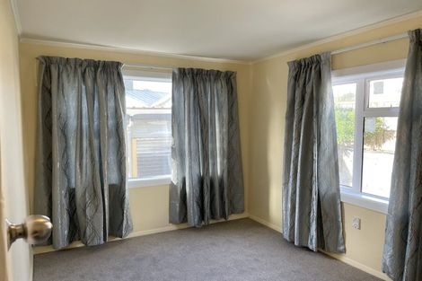Photo of property in 239 Coutts Street, Rongotai, Wellington, 6022