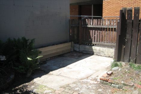 Photo of property in 16 Howe Street, North Dunedin, Dunedin, 9016