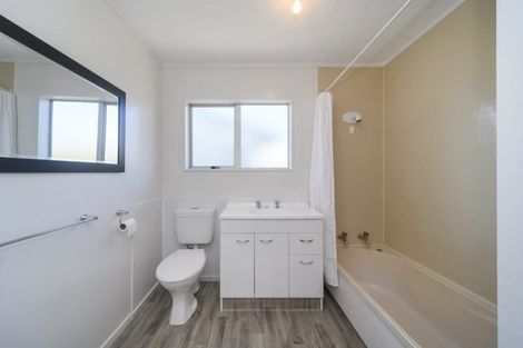 Photo of property in 52a Newton Place, Westbrook, Palmerston North, 4412