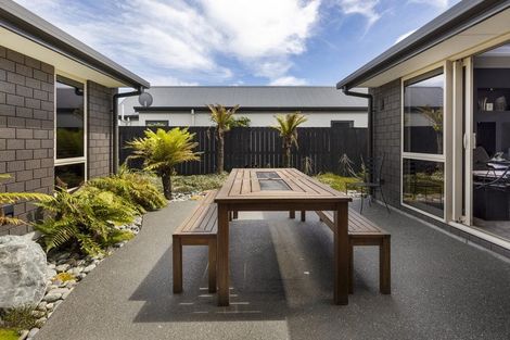 Photo of property in 15 Rose Manor Drive, Springlands, Blenheim, 7201