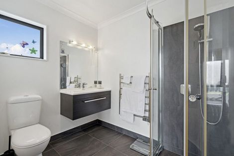 Photo of property in 81 Endeavour Drive, Whitby, Porirua, 5024