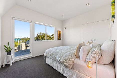 Photo of property in 15b Wilding Avenue, Northcote Point, Auckland, 0627