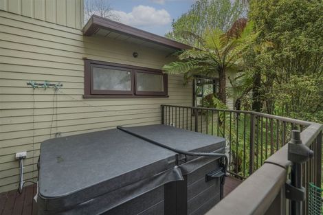 Photo of property in 142 Brunton Crescent, Thames, 3500