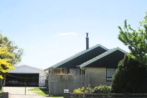 Photo of property in 49 Farquhars Road, Redwood, Christchurch, 8051