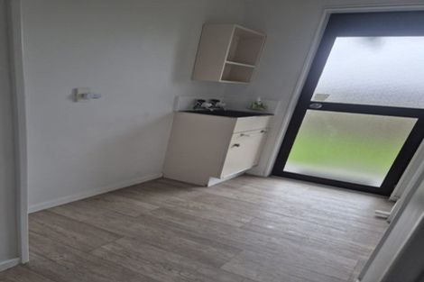 Photo of property in 1/26 Compass Place, Te Atatu Peninsula, Auckland, 0610